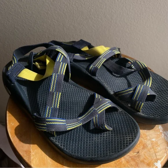 Chaco men’s sandals size 10 outdoor hiking sandals slides Men main image 3